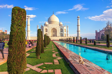 Obraz premium Indian wonder of the world - Taj Mahal Mausoleum in Agra