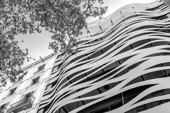 Toyo Ito, Suites Avenue Aparthotel, Passeig De Gracia 83