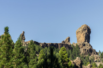 Fototapeta na wymiar Views of Roque nublo and surrounding area (Gran Canary)