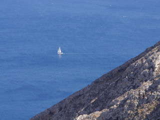 Obraz premium Panoramic view of Mount Mesa Vouno on Santorini island, Greece.