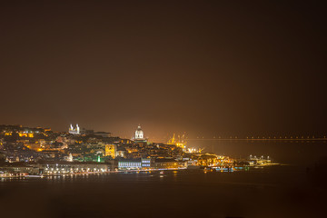 Fototapeta na wymiar Lisboa Skyline 