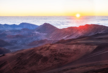 Naklejka premium Sunrise at Haleakala national park in Maui, Hawaii.