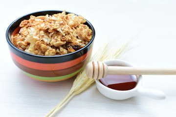 peanuts, soya, coconut, honey, flakes, granola, seeds, nutrition, nuts, grain, vegetarian, oatmeal, fruit, sweet, meal, snack, organic, food, cereal, healthy, breakfast