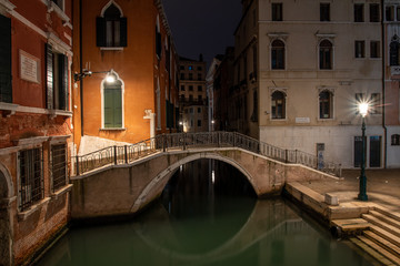 Fototapeta na wymiar Small Square in Cannaregio at Night, Venice/Italy