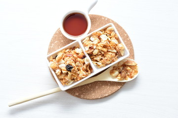 peanuts, soya, coconut, honey, flakes, granola, seeds, nutrition, nuts, grain, vegetarian, oatmeal, fruit, sweet, meal, snack, organic, food, cereal, healthy, breakfast