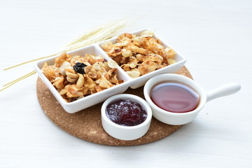 peanuts, soya, coconut, honey, flakes, granola, seeds, nutrition, nuts, grain, vegetarian, oatmeal, fruit, sweet, meal, snack, organic, food, cereal, healthy, breakfast