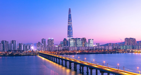 Seoul City bij zonsondergang en han rivier Zuid-Korea