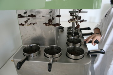 como hacer aceite de olive en un laboratorio