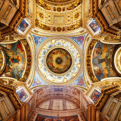 Fototapeta na wymiar Saint Petersburg, Russia - August 5, 2018: Detail of interior of Saint Isaac's Cathedral or Isaakievskiy Sobor