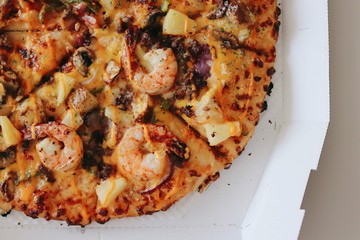 Shrimp and pineapple Bulgogi pizza
