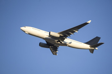 飛行機 旅客機 離陸