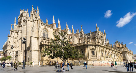Fototapeta premium Panoramic view of monumental cathedral of Seville, Spain.
