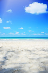 Fototapeta na wymiar Summer tropical beach background and close up sand beach, Beautiful nature landscape.