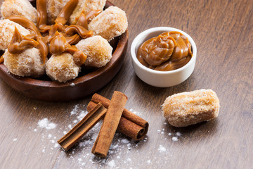 churros recheados com doce de leite