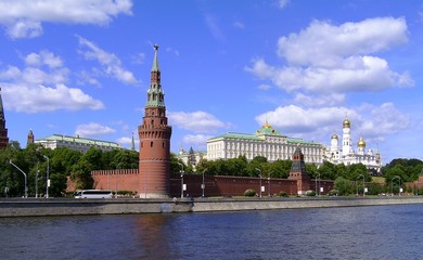 kremlin and river in moscow russia