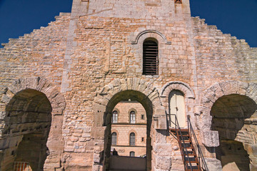 Fototapeta premium Panoramic view of the interior of the Roman amphitheater of Arles in France.
