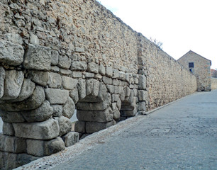 Roman aqueduct in Segovia, Spain. Famous Romanesque architectureis located in the Spanish province...