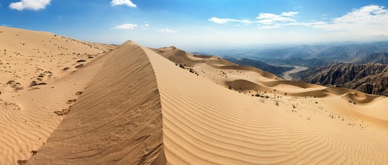 Cerro Blanco sand dune near Nasca panoramic view - obrazy, fototapety, plakaty