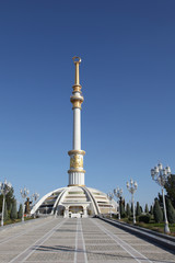 Naklejka premium The monument of independence in Ashgabat, Turkmenistan