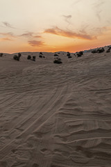 Fototapeta na wymiar sunset in the desert of Dubai 