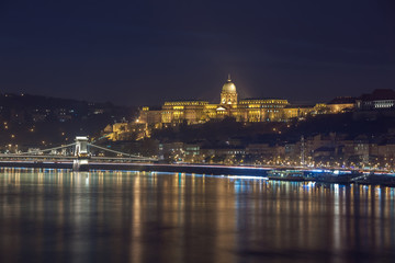 Fototapeta na wymiar Budapest castle and chain bridge at night, Hungary