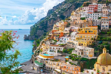 Vlies Fototapete Strand von Positano, Amalfiküste, Italien Schöne Landschaft mit Positano-Stadt an der berühmten Amalfiküste, Italien