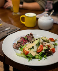 green salad with roast beef