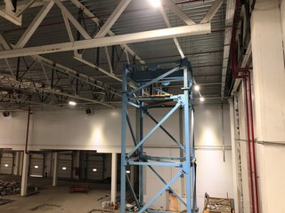 Repair of the roof at a height in the room.