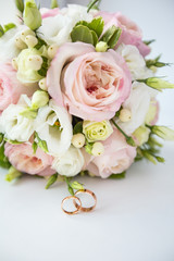 Wedding bouquet with wedding rings
