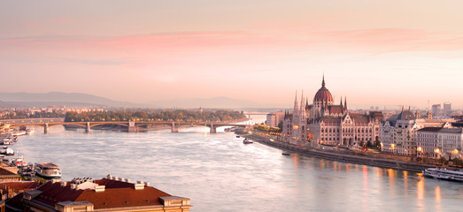 Panoramisch uitzicht over de stad Boedapest