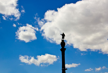Statue of Christopher Columbus pointing America