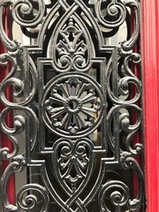Portes et grilles de Paris