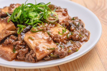 厚揚げのそぼろ餡かけ