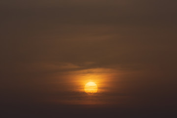 雲霞の日の出