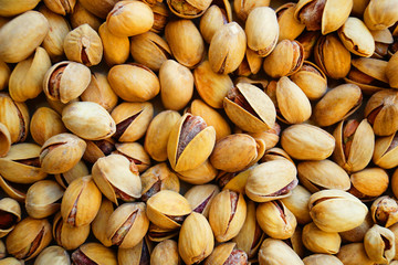 Fried and salted pistachios