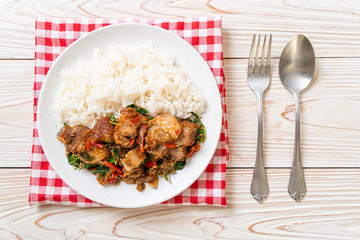stir-fried crispy pork belly and basil with rice