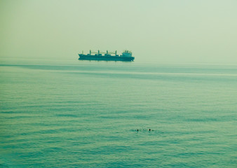 Restlessness in calm