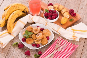 Banana fritters.