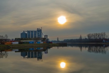 Abendsonne Industriegebiet Fürth Main-Donau-Kanal