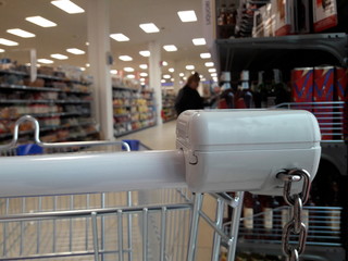 Fare la spesa al supermercato