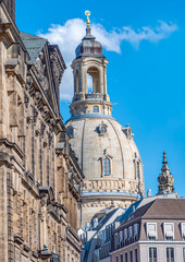 Fototapeta premium Blick auf die Frauenkirche in Dresden Sachsen
