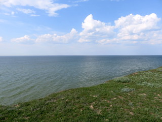 Fototapeta na wymiar The beauty and boundless expanses of the Tsimlyansk sea (reservoir).