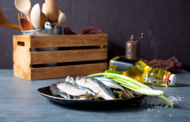Fototapeta na wymiar raw smelt fish