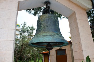 Obraz premium The bell tower of an old Greek orthodox church in Athens, Greece