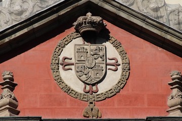 Escudo de Castilla y León Iglesia de Madrid