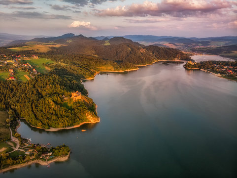 Zamek Czorsztyn, Zamek Niedzica, Pieniny i Jezioro Czorsztyńskie, widok z lotu ptaka