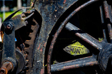 Fototapeta premium Gear and machine of an old port crane