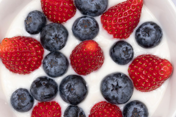 Fresh berries yogurt