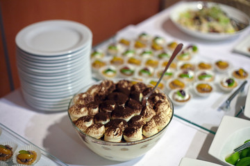 Jedzenie bufet szwedzki stół