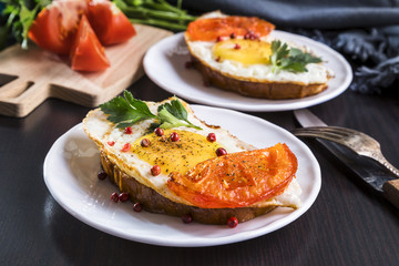 Image with a sandwich.